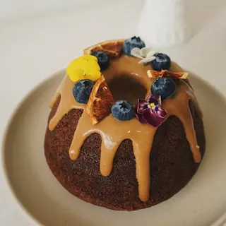 Sticky date bundt